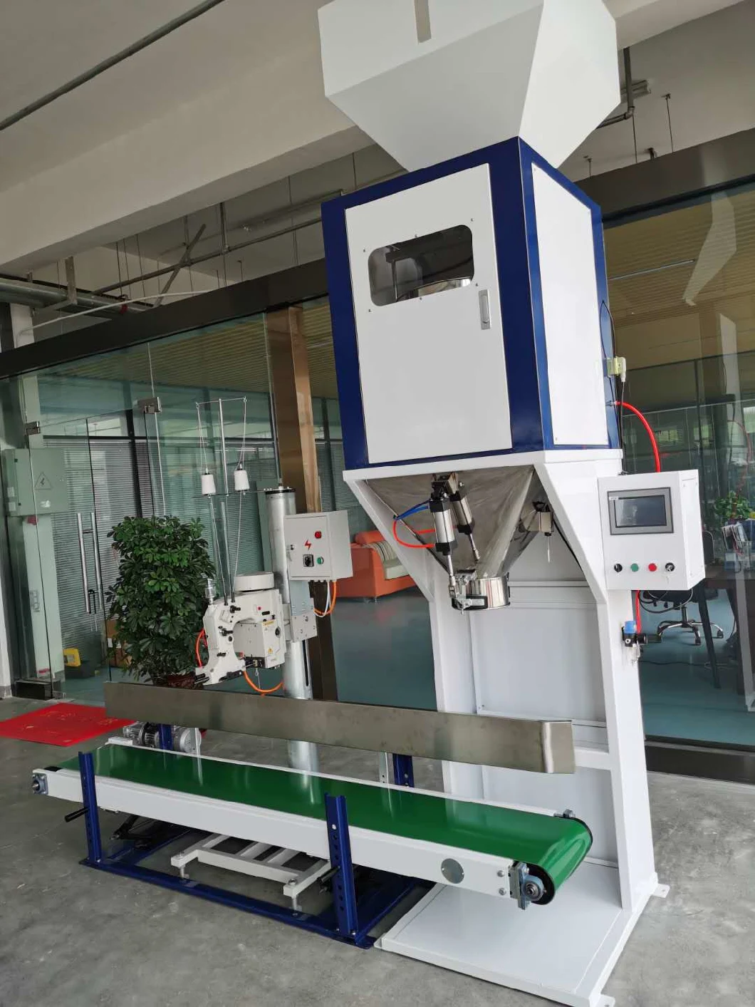 Rice Seed Fertilizer Pellet Weighing Packing Machine for 50kg Bag
